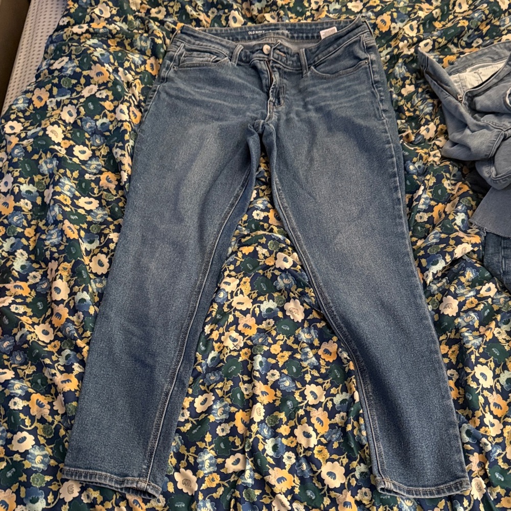 Old Navy Women's Skinny Jeans in Blue